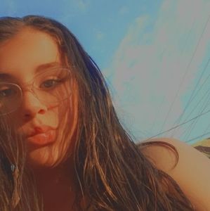 Meet your Posher, Oceane